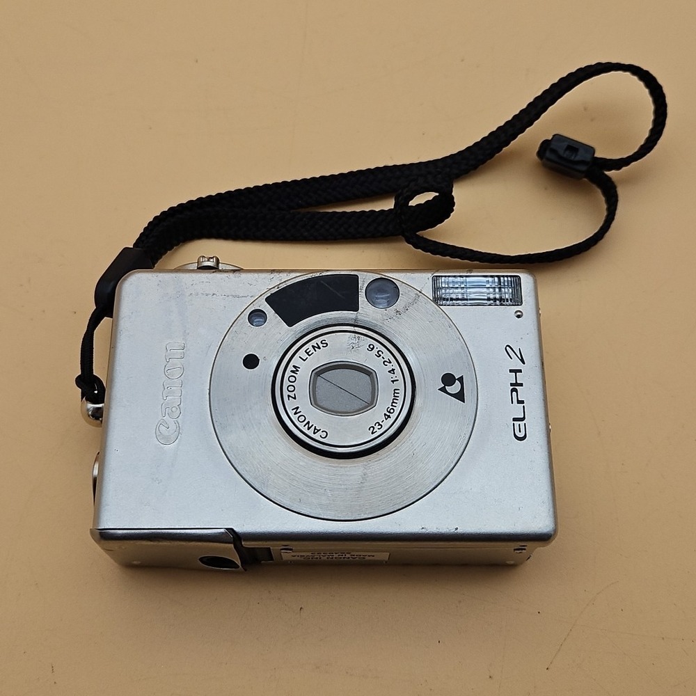 Canon ELPH 2 Camera Zoom Lens Silver UNTESTED‎ AS IS FOR PARTS